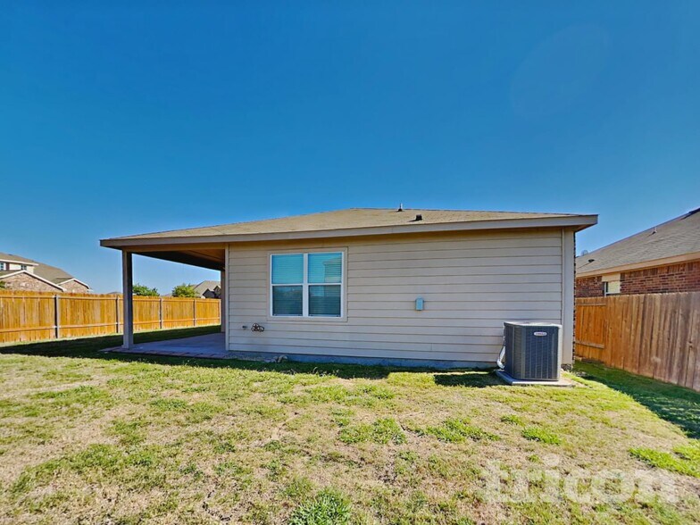 Building Photo - 2048 Cone Flower Dr