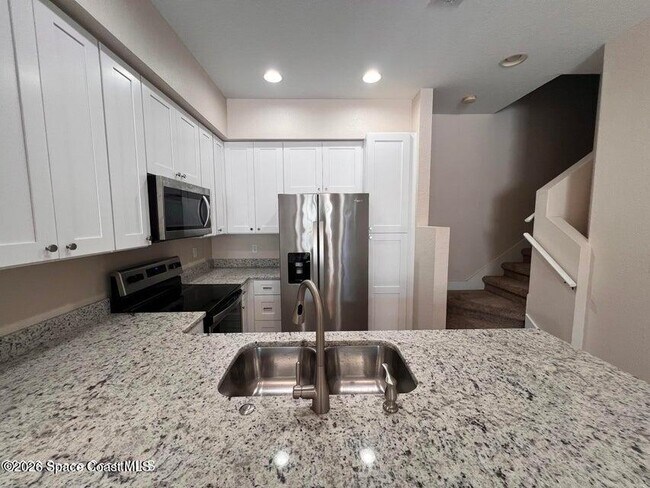 Building Photo - 105 Turpial Way