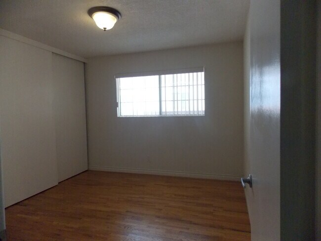 Building Photo - 4714 Muscatel Ave