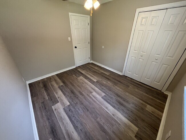 Building Photo - Stylish Renovated 3-Bedroom Gem in Prime Tallahassee – Near Downtown!