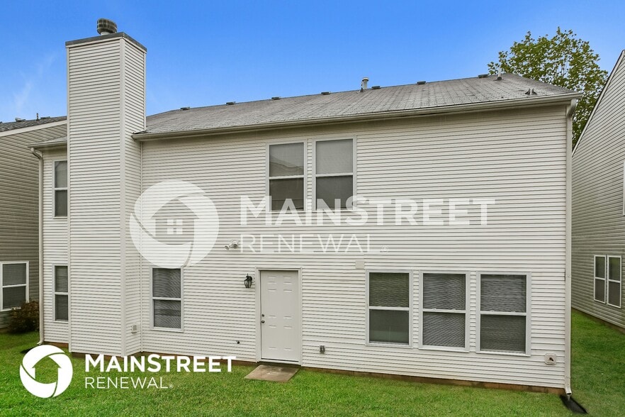 Building Photo - 715 Capstone Ave