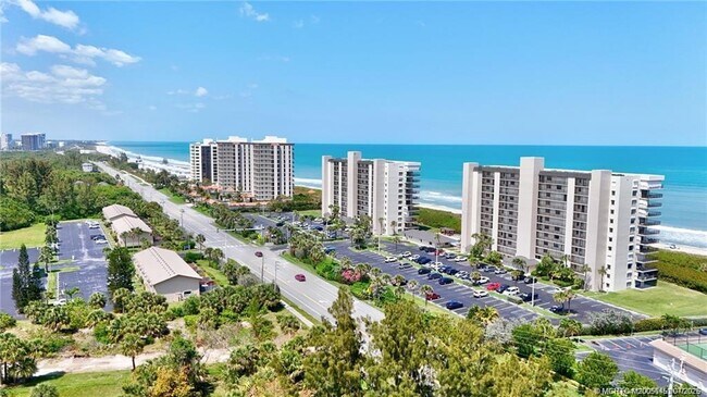 Building Photo - 4200 N Hwy A1A