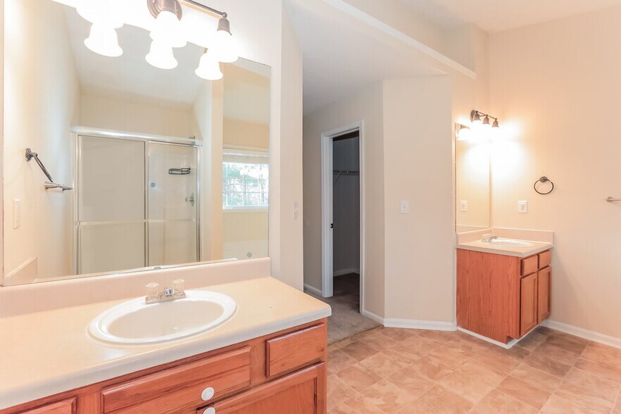 Building Photo - 7069 Silver Bend Pl SE