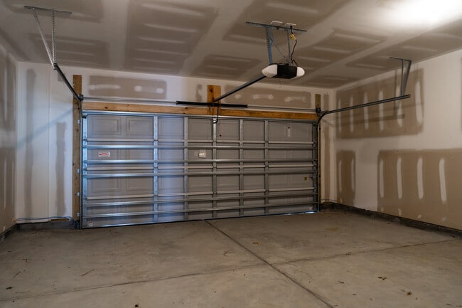 Building Photo - 163 Omalley Dr