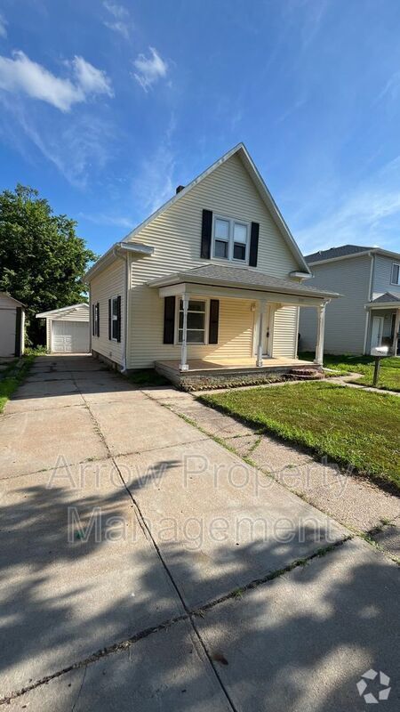 Building Photo - 2211 Sheldon St