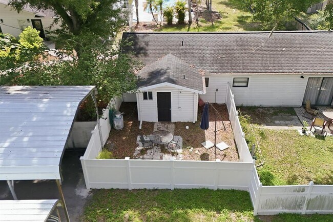 Building Photo - 15509 Casey Rd Ext