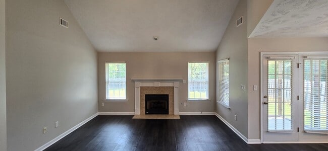 Building Photo - Granite Hill - Richmond County