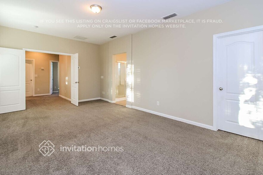 Building Photo - 16 Shadmoor Pl