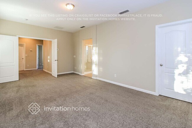 Building Photo - 16 Shadmoor Pl