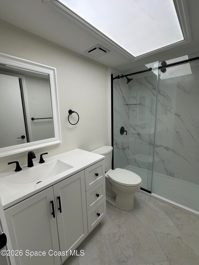 Building Photo - 55 Riverside Dr