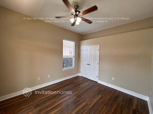 Building Photo - 6462 Hickory View Dr