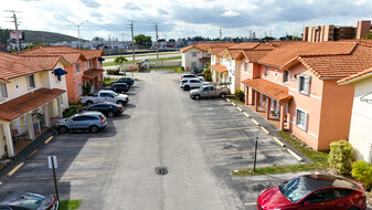 Building Photo - 10101 W Okeechobee Rd