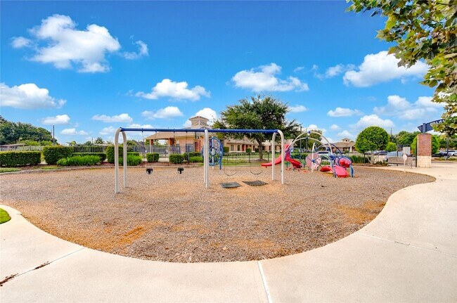 Building Photo - 11422 Carson Field Ln