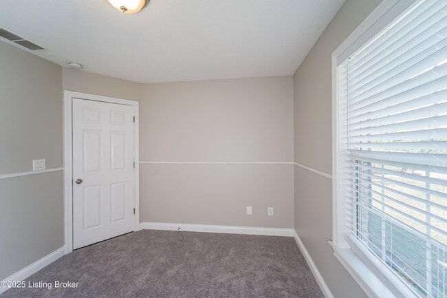 Building Photo - 10116 Greenfield Woods Cir
