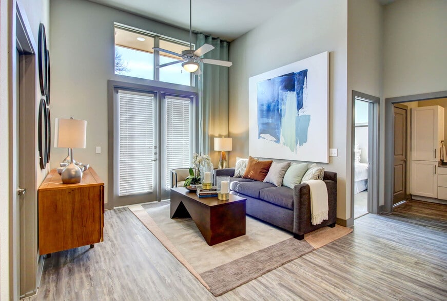 Large Windows & High Ceilings - The Edison at Frisco