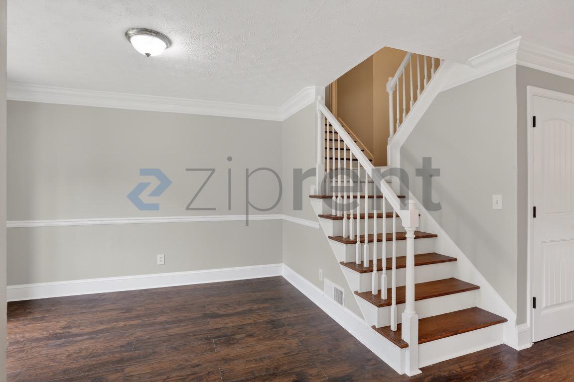 Building Photo - Unit