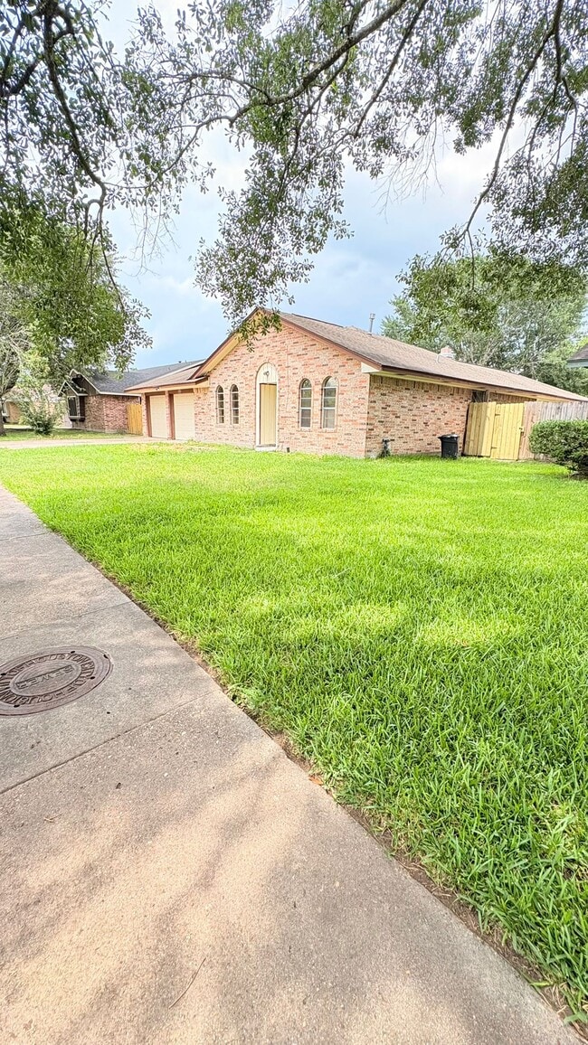 Building Photo - 21514 Greenham Dr