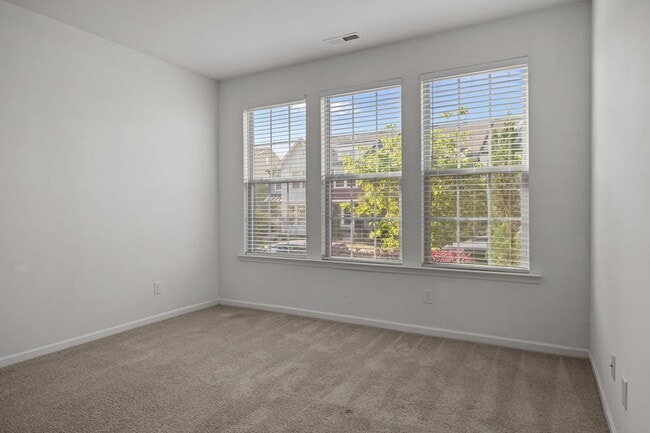 Building Photo - 3-Bedroom Home with Spacious Layout & Private Backyard in Wendell