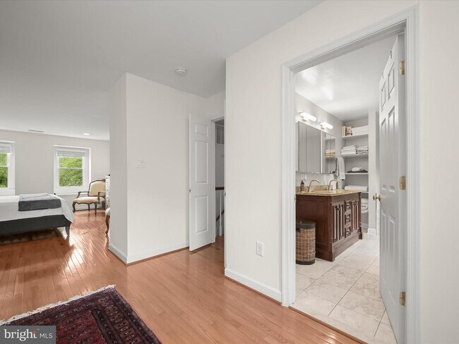 Building Photo - 7704 Zulima Ct