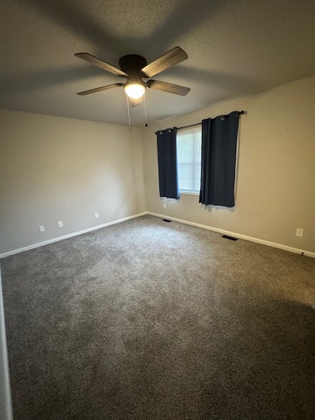 Building Photo - 108 Penny Ln