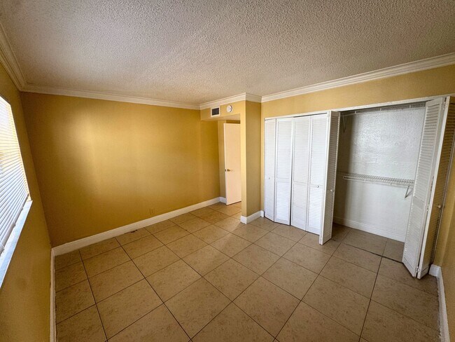 Building Photo - 4415 Treehouse Ln