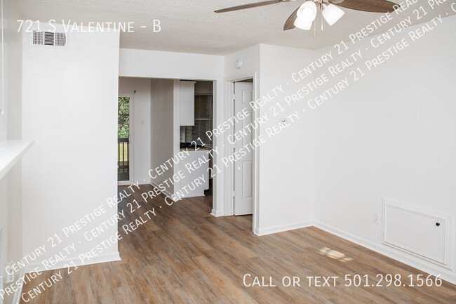 Building Photo - 721 S Valentine-B
