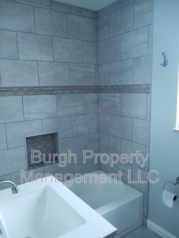 Building Photo - 1320 Milan Ave