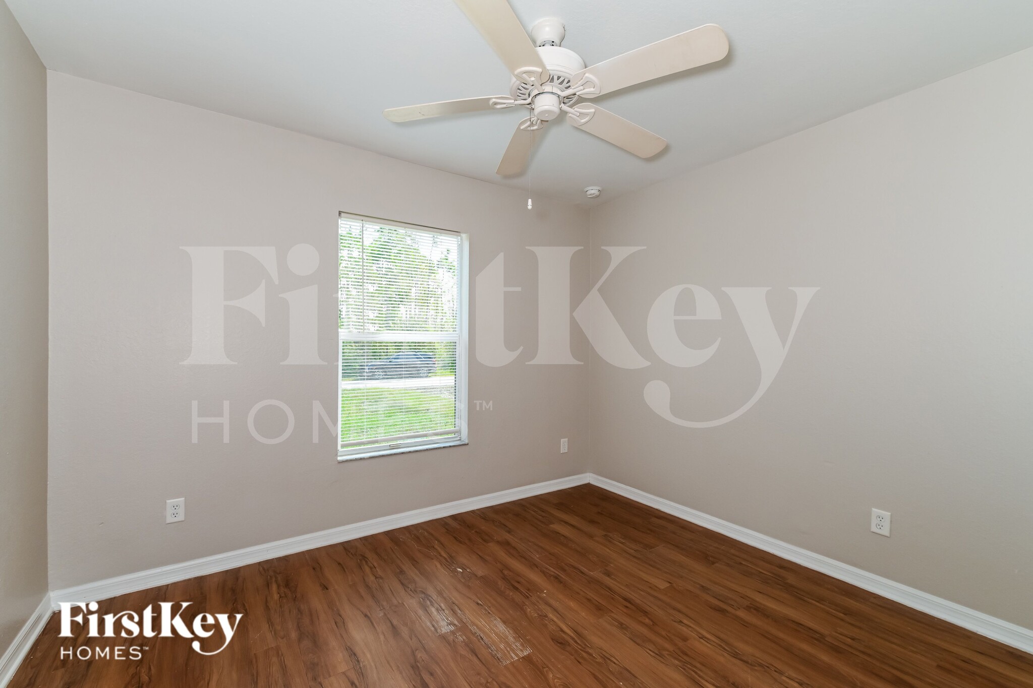 Building Photo - 12433 Catalina Dr