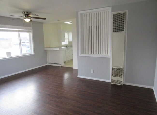 Building Photo - 1124 G St