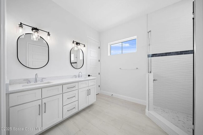 Building Photo - 1330 Windchime Ln