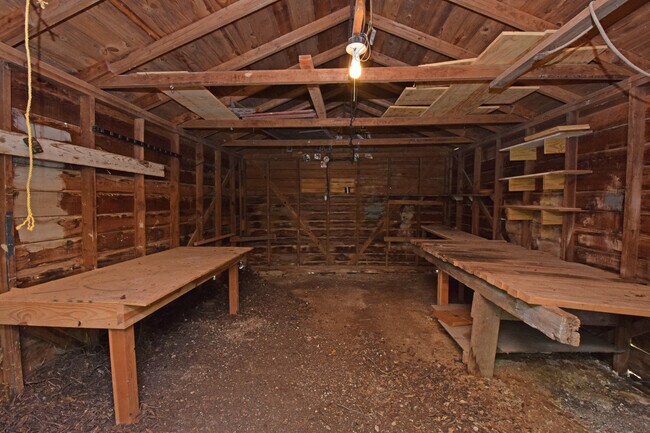 Building Photo - Cherrywood Charmer! 2/1 Avail for August!