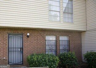 Building Photo - 3168 Nectarine Cir