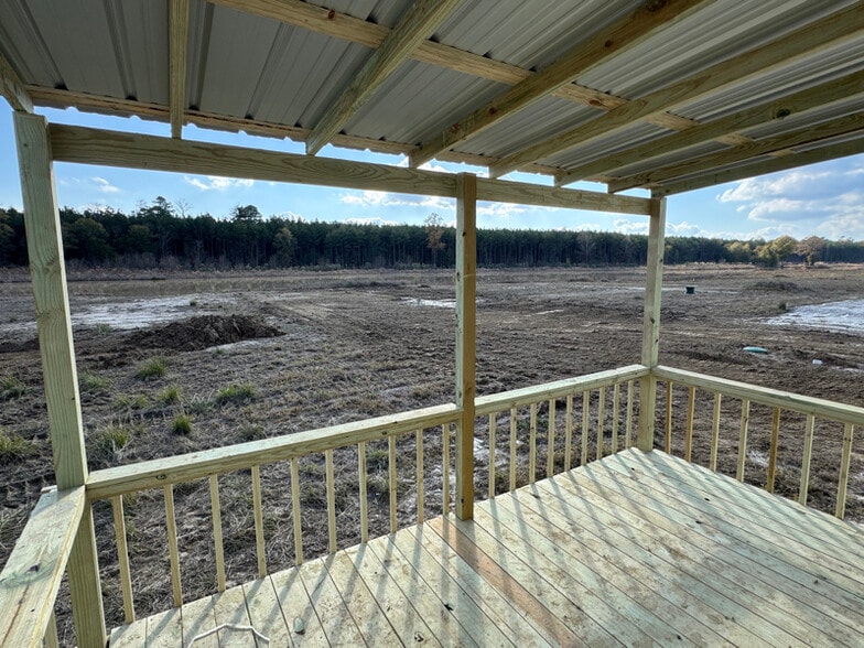 Building Photo - 324 Patriot Ln