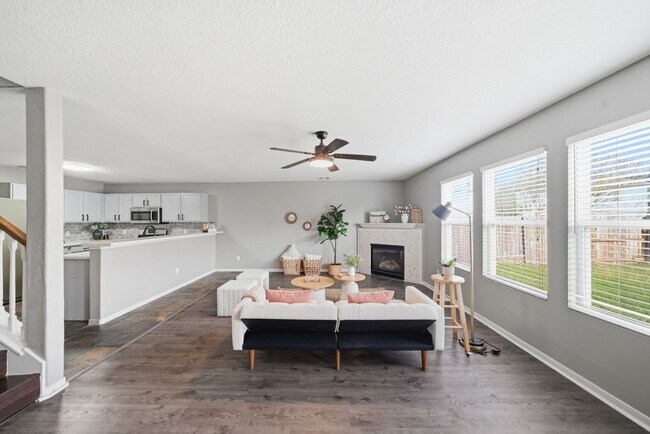 Building Photo - 14422 Leafy Tree Dr