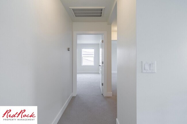 Building Photo - 5524 S Ochre Ln