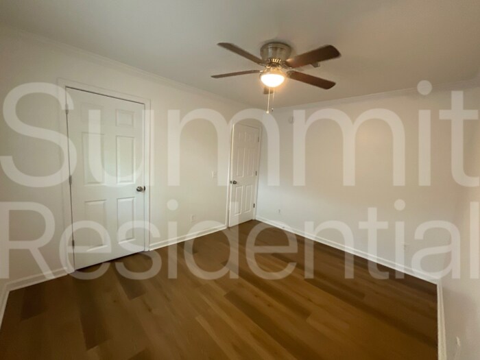 Building Photo - 651 Langston Dr SW