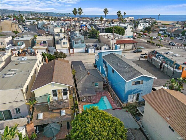 Building Photo - Balboa Peninsula Pool Home