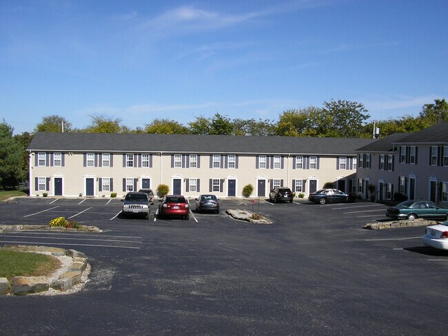 Building Photo - 1956 Stonehenge Avenue