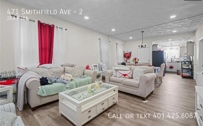 Building Photo - 471 Smithfield Ave