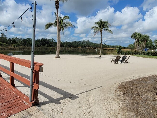 Building Photo - 10530 Amiata Way