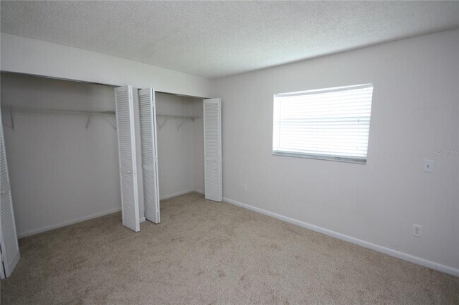 Building Photo - 17839 Sunrise Dr