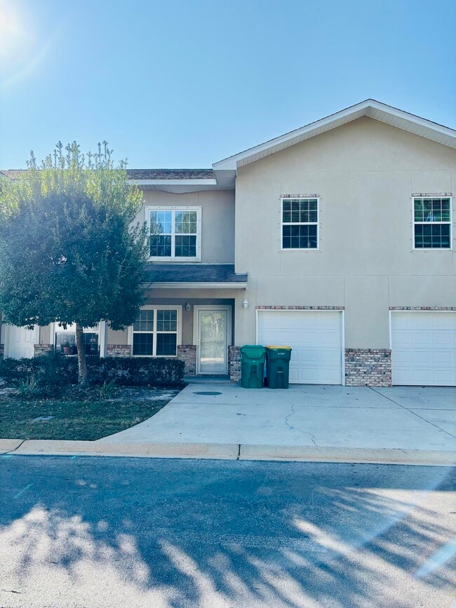 Primary Photo - 1467 Bentley Cir