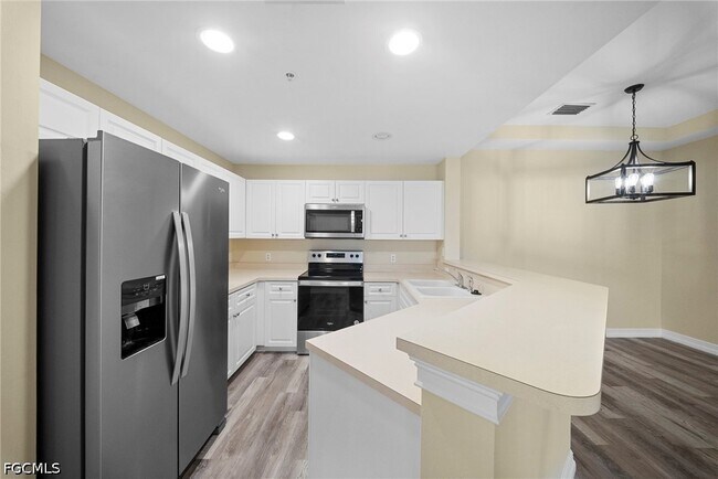 Building Photo - 3940 Pomodoro Cir