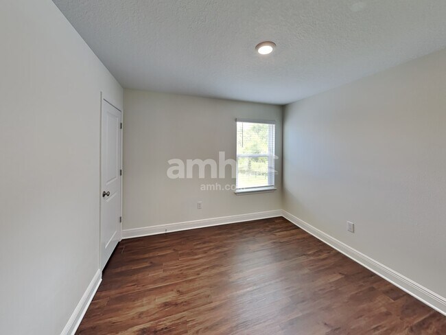Building Photo - 20591 Calla Lily Dr
