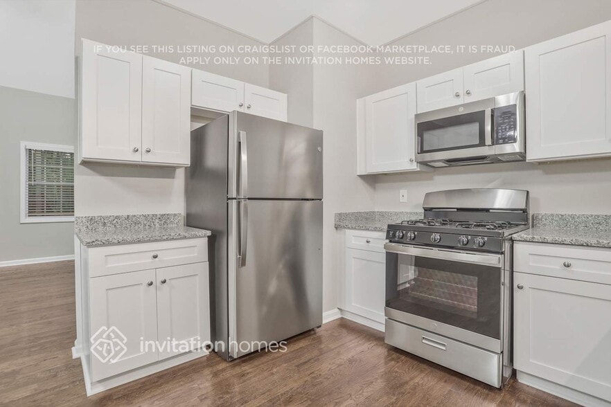 Building Photo - 325 Township Dr