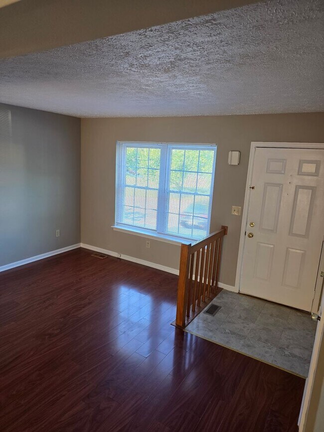 Building Photo - 3BR Townhome in Riverside Neighborhood of Belcamp!