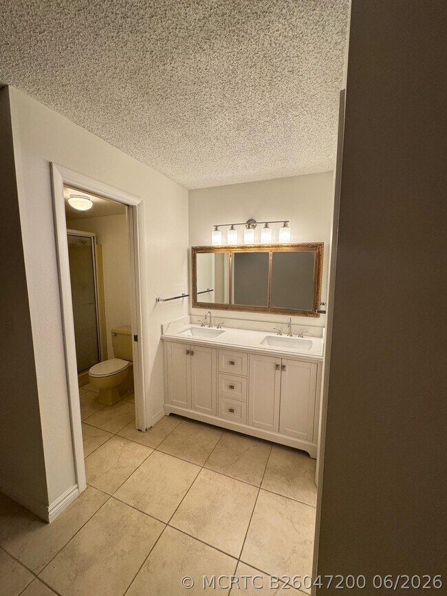 Building Photo - 10821 N Military Trl