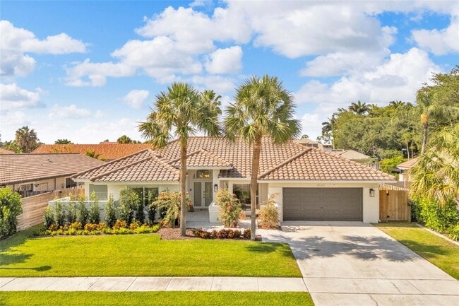 Building Photo - 9585 Carousel Cir S