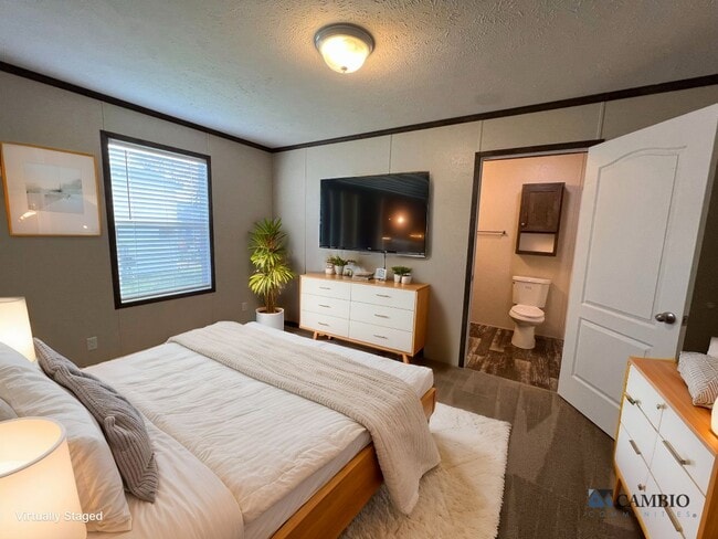 Building Photo - 241 Magnolia Pl