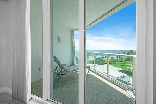 Building Photo - 1430 S Ocean Blvd
